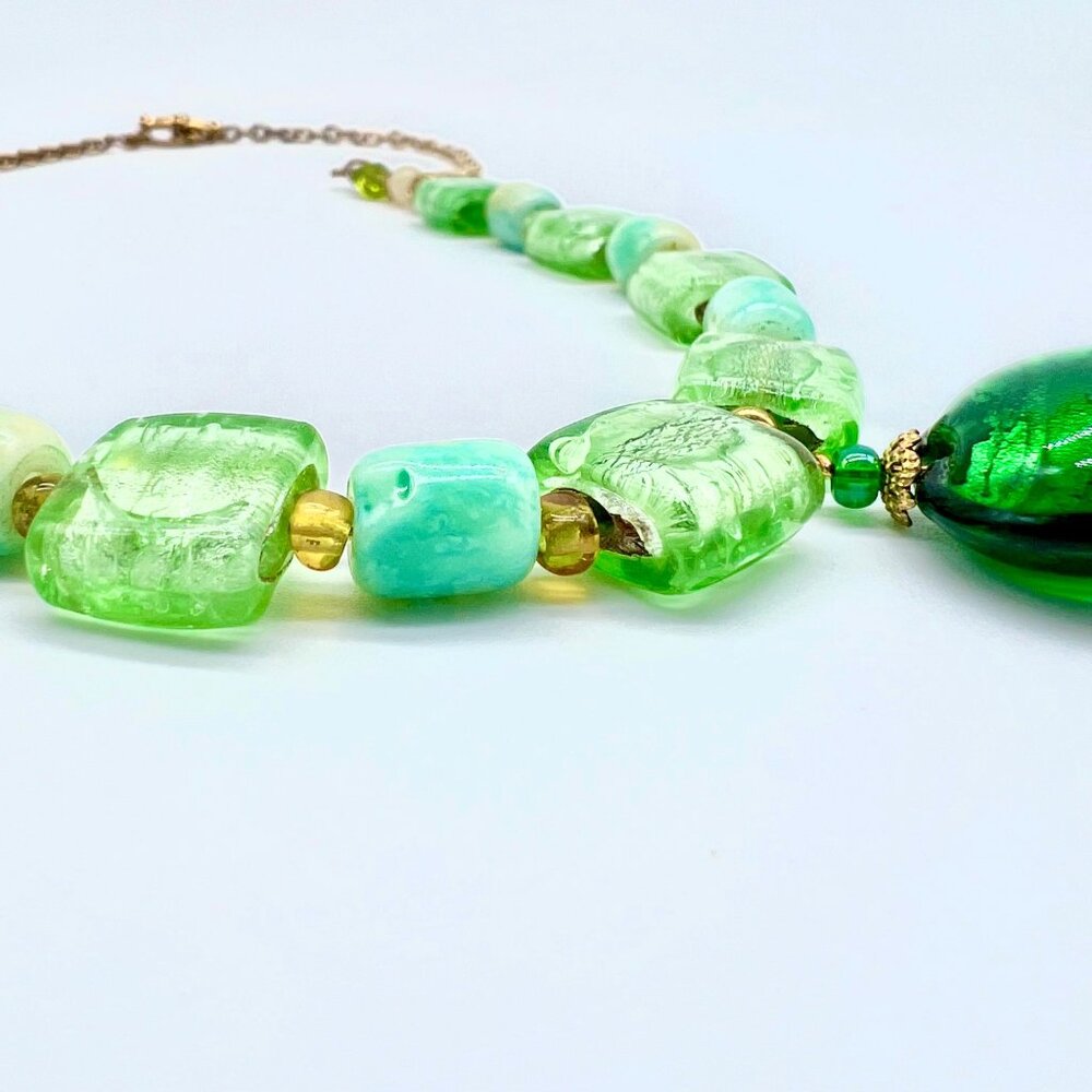 Art Glass Beaded Necklace Green Statement Pendant Toggle Clasp - Picture 10 of 10